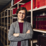 Headshot, Susan Kahan